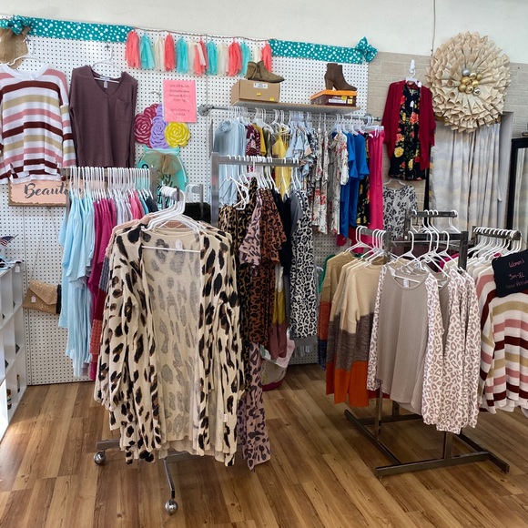 Meet your Posher, Sassy Bella - Picture 9 of 11